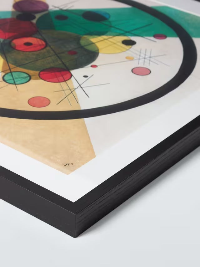 Wassily Kandinsky 'Circles in a Circle' Framed Print & Mount 63x63cm - Multi