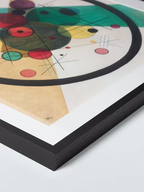 Wassily Kandinsky 'Circles in a Circle' Framed Print & Mount 63x63cm - Multi