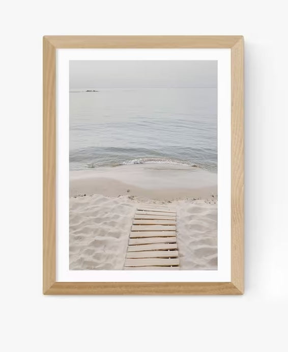 EAST END PRINTS Sisi and Seb 'To the Sea' Print 83.4 x 63.4cm - Oak Frame