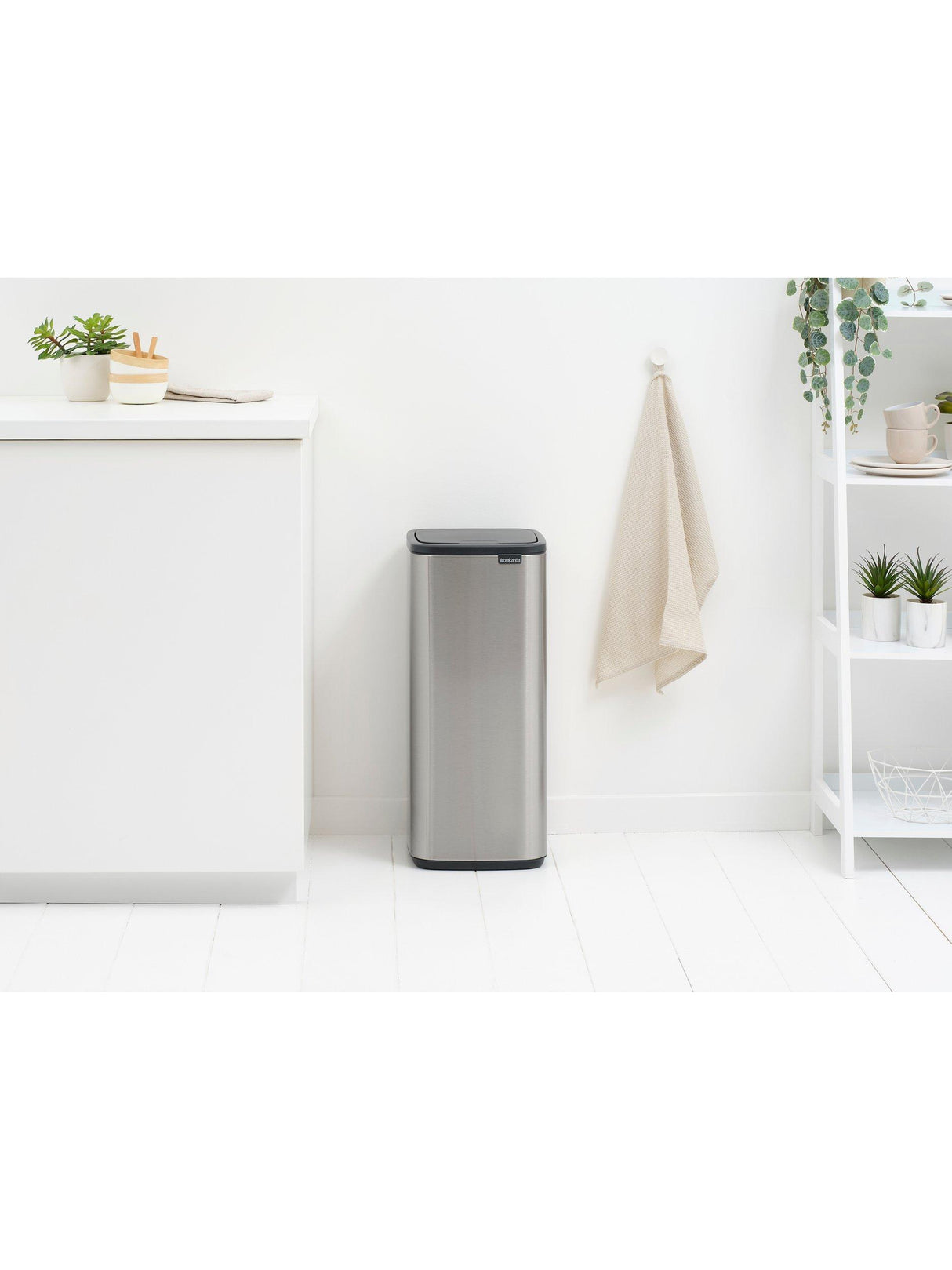Brabantia Bo Touch Bin 30L Matt Steel Fingerprint Proof Waste Bin - Silver