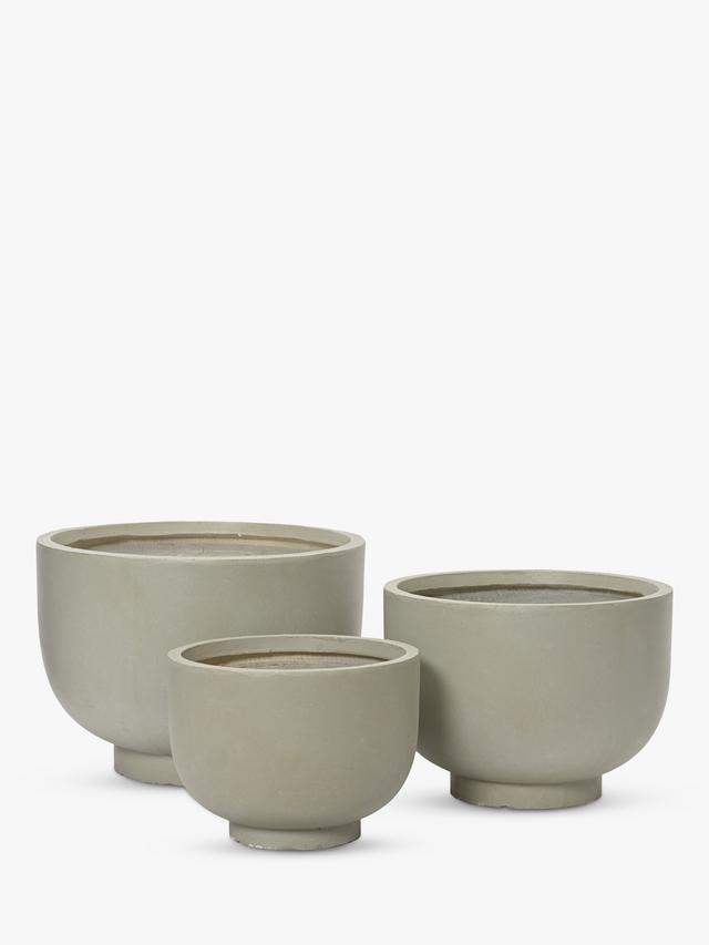 Kaemingk Reine Footed Outdoor Planters Garden Plant Pots Set of 3 - Grey