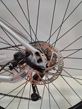 Boardman HYB 8.6 Mens 18-Speed Hydraulic Brakes Hybrid Bike - Silver - Small