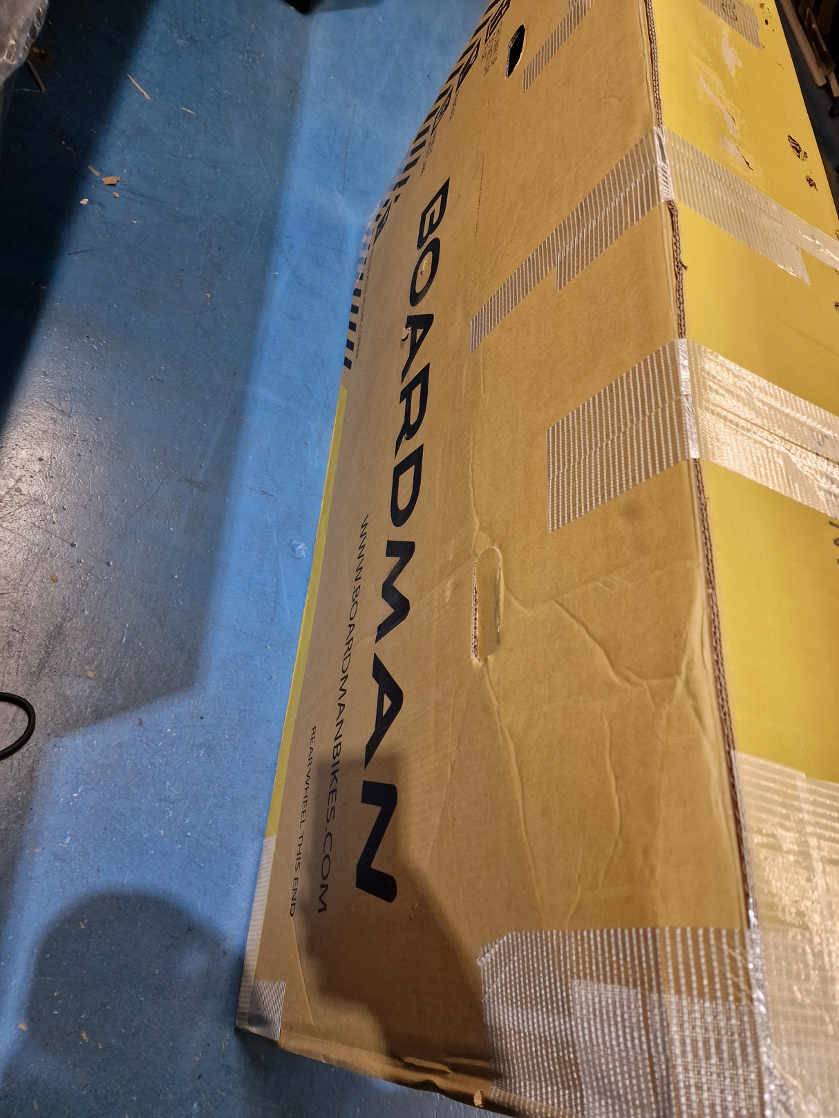 Boardman CXR 8.9 Disc Brakes 11-Speed Mens Road Bike - Medium - Lime Green