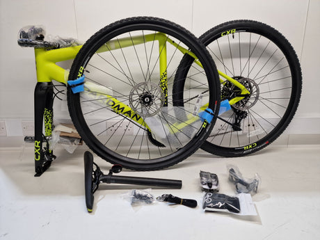 Boardman CXR 8.9 Disc Brakes 11-Speed Mens Road Bike - Medium - Lime Green