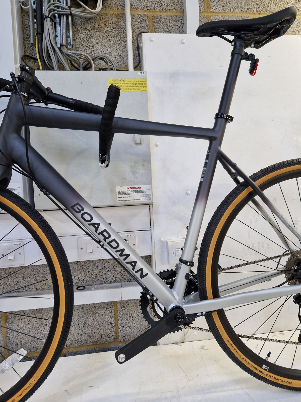 Boardman ADV 8.9 Disc Brake GRX Gravel Adventure Bike - XL - Black/Silver