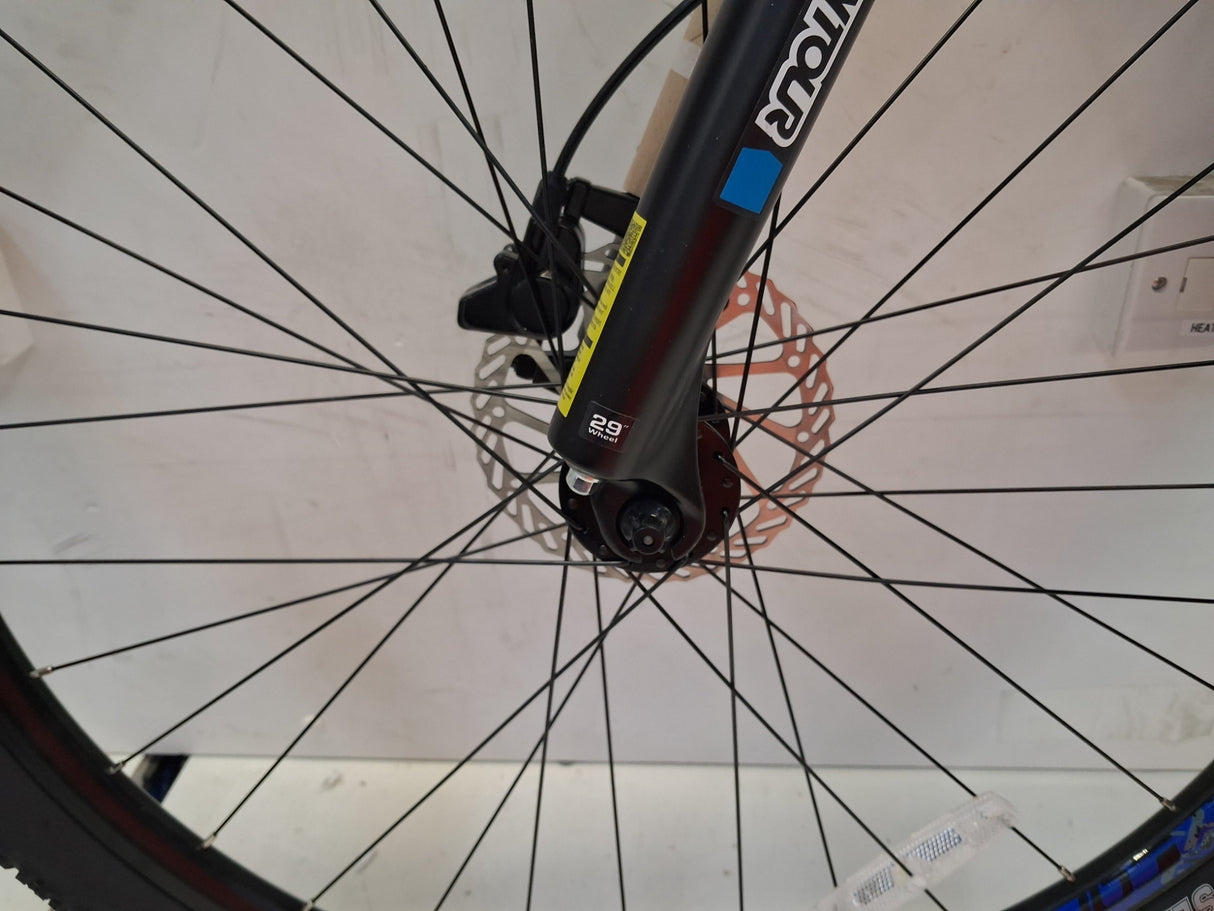 Carrera Hellcat Mens 16 Speed Hydraulic Disc Mountain Bike - Black - 20'' L