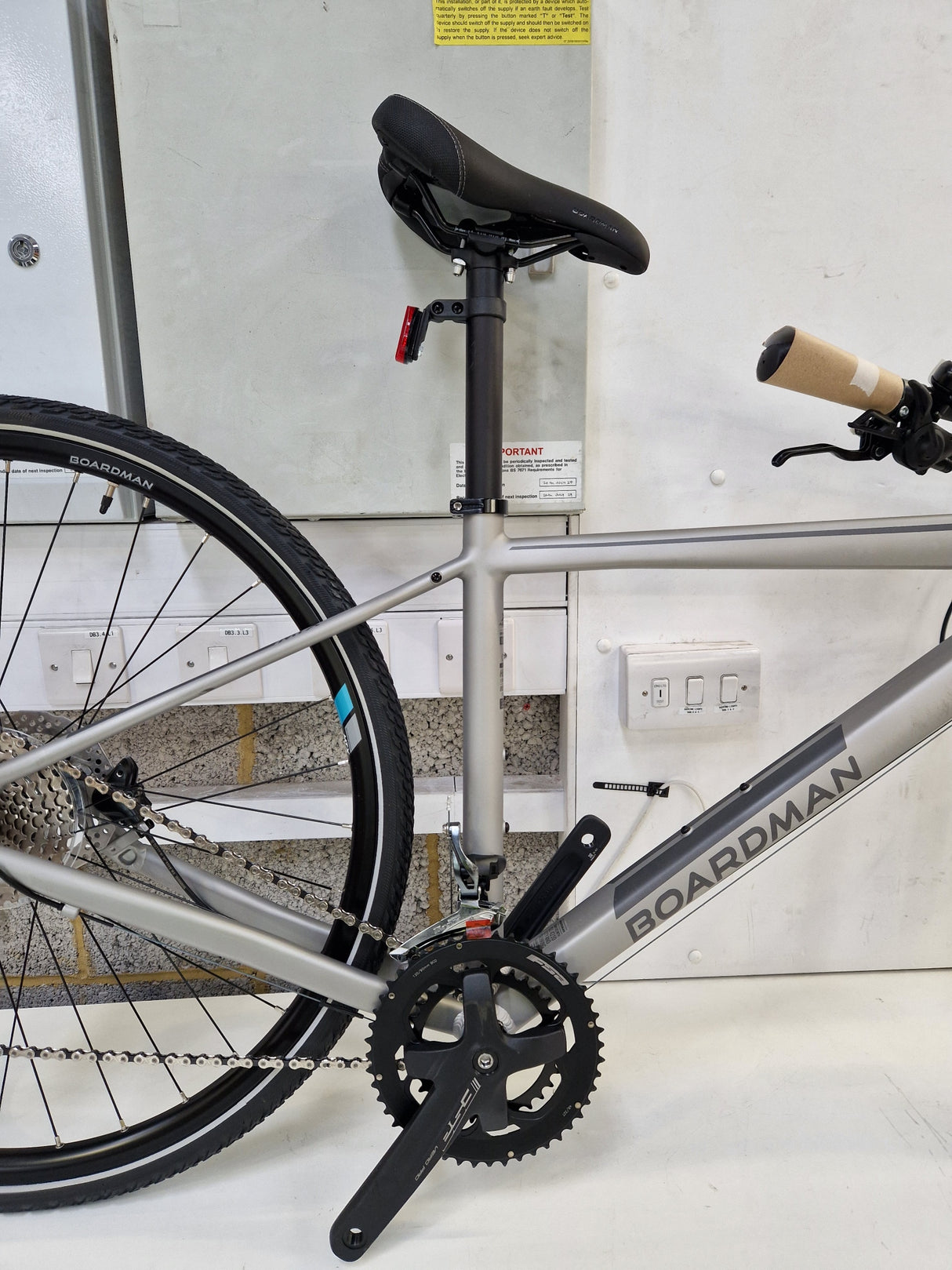 Boardman MTX 8.8 Women's 20-Speed Lightweight Hybrid Bike - Medium - Grey