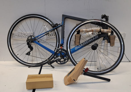 Boardman SLR 8.9 105 Mens 22-Speed Carbon Fibre Road Bike Large Blue/Black