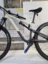 Boardman MTR 8.8 Unisex Full Suspension 29in Mountain Bike Small Cream/Black
