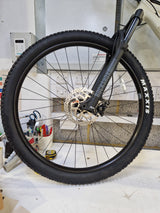 Boardman MTR 8.8 Unisex Full Suspension 29in Mountain Bike Small Cream/Black
