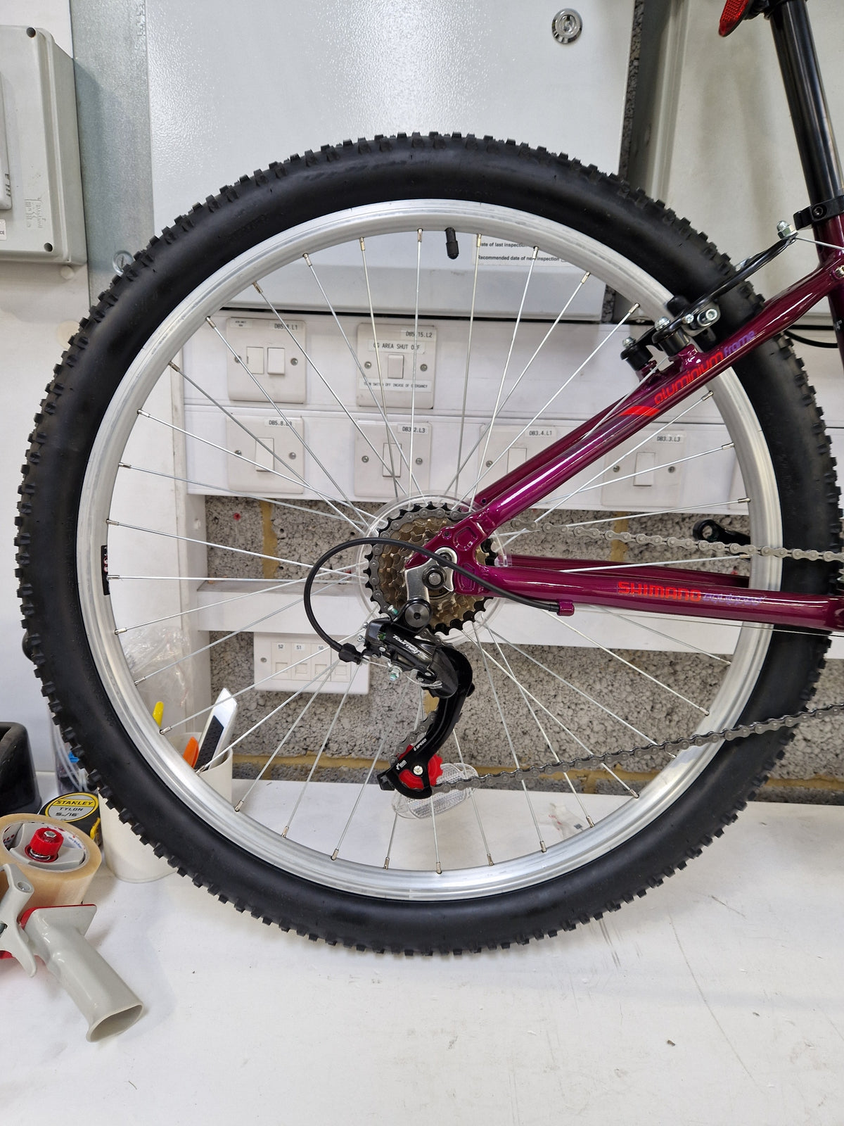 Apollo Jewel Women's 18 Speed 27.5in Hardtail Mountain Bike - Small - Purple