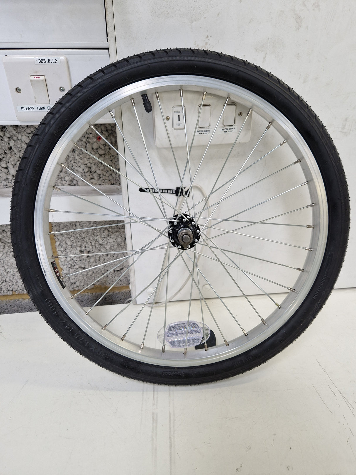 Apollo Transport Compact Folding 20" Wheels Steel Frame 6-Speed Bike - Navy