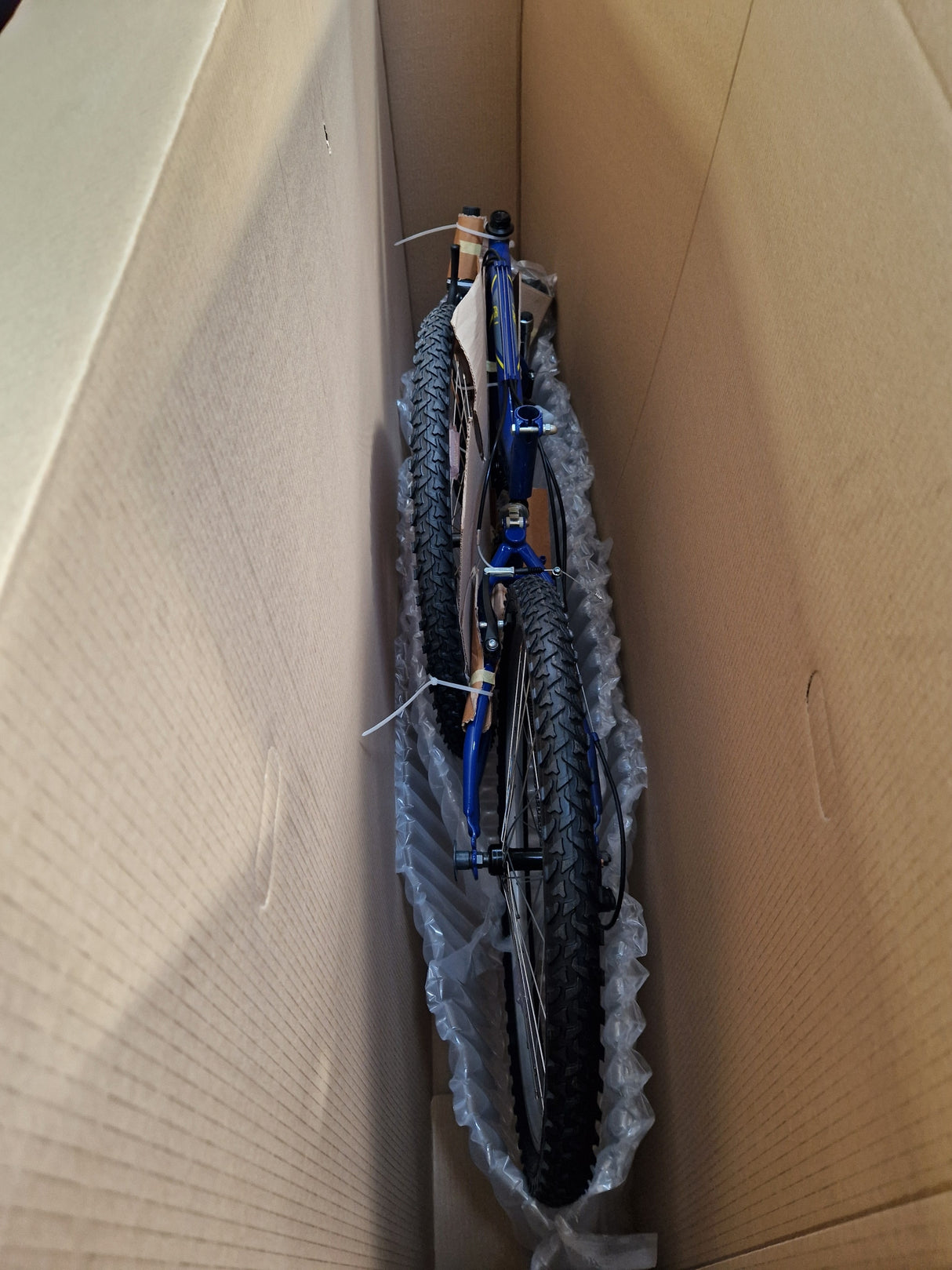 Indi FS 1 Mens MTB 18-Speed Full Suspension Mountain Bike - Medium 18'' Blue