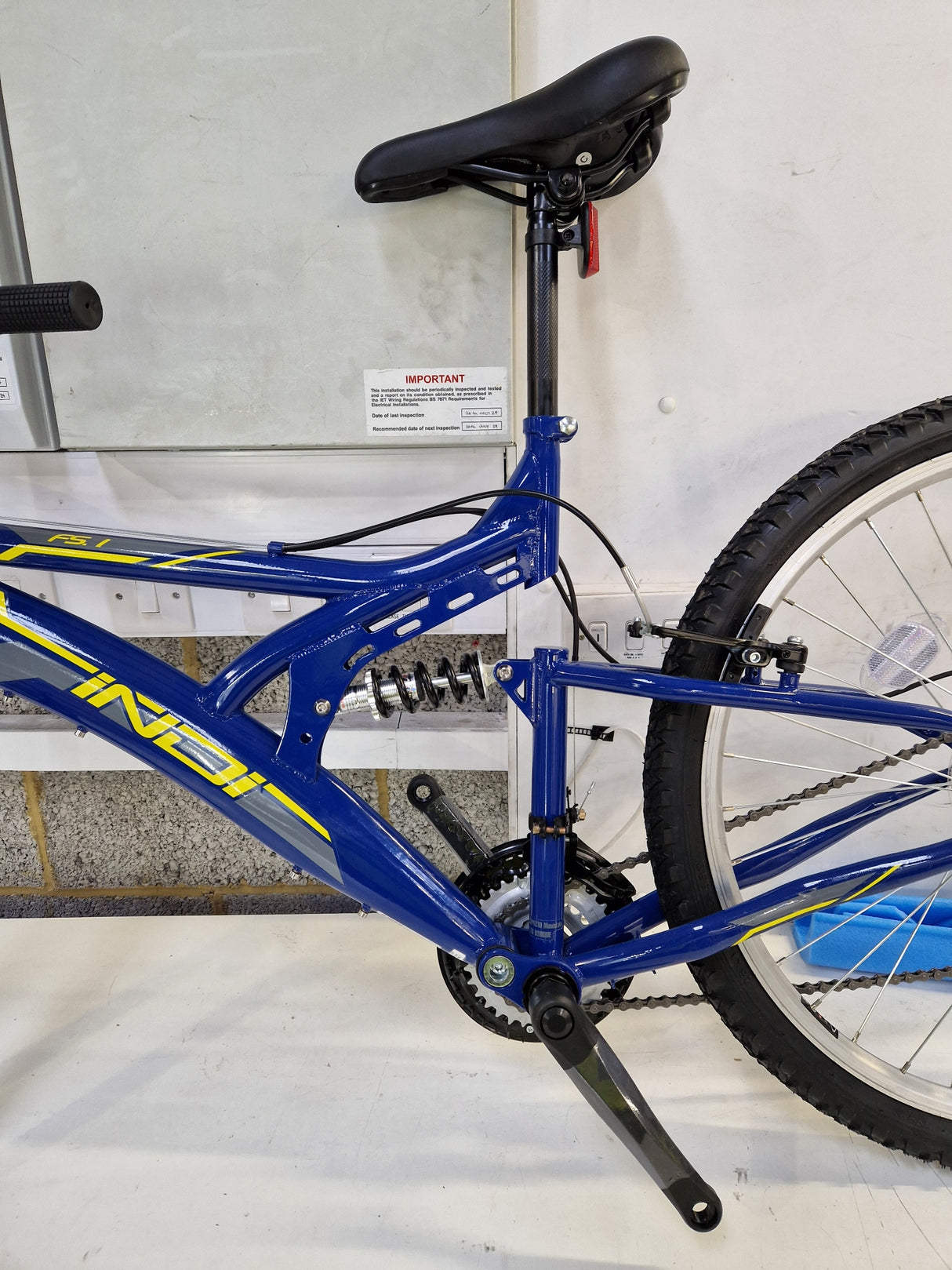 Indi FS 1 Men's MTB 18-Speed Mountain Bike 26" Wheels - Medium 18'' Blue
