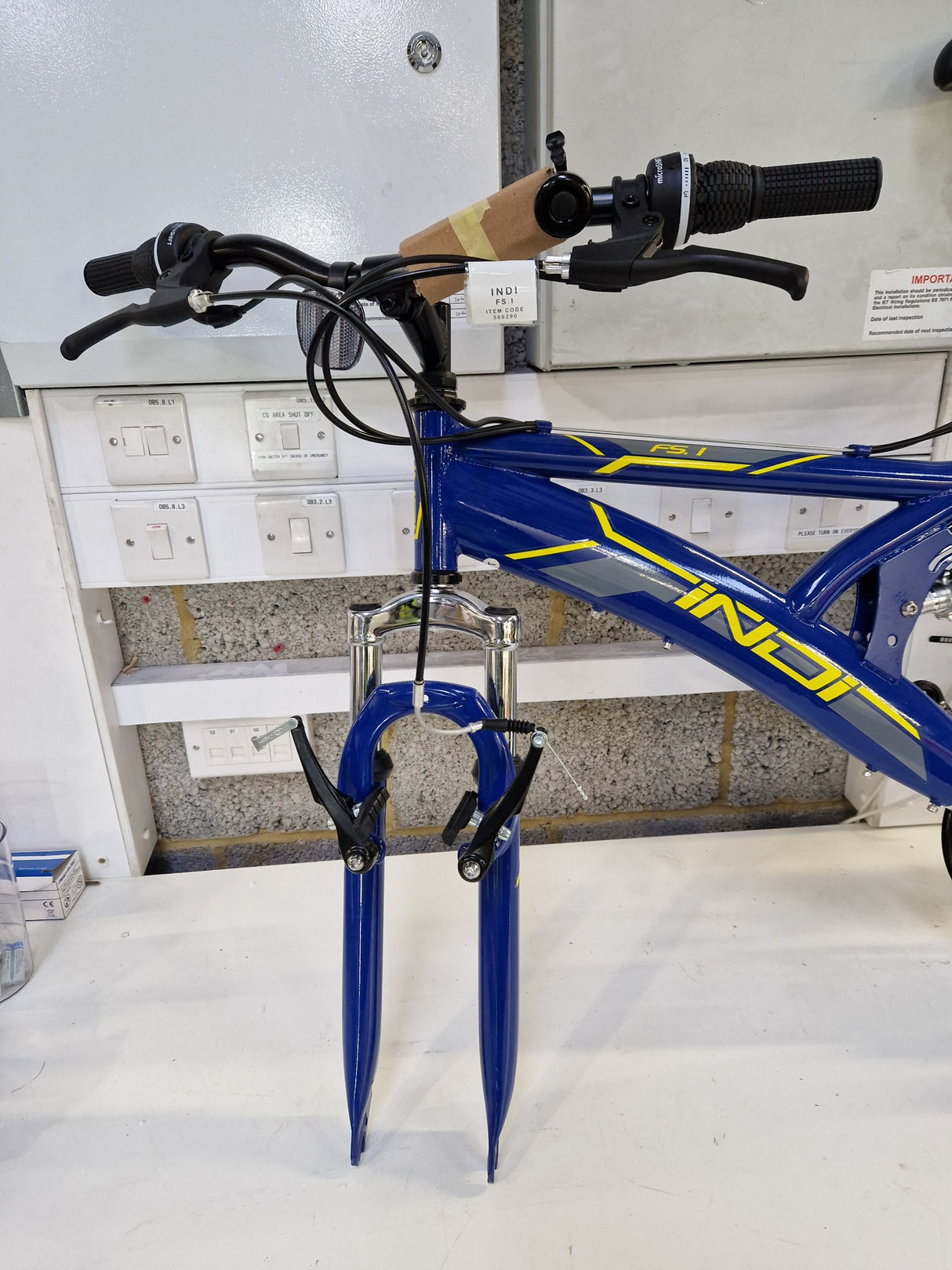 Indi FS 1 Men's MTB 18-Speed Mountain Bike 26" Wheels - Medium 18'' Blue