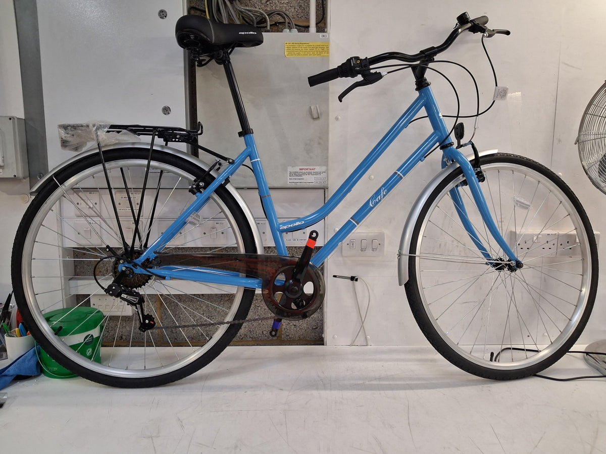 Apollo Cafe 6-Speed 700c Wheels Women's Hybrid Bicycle Medium 19" Turquoise