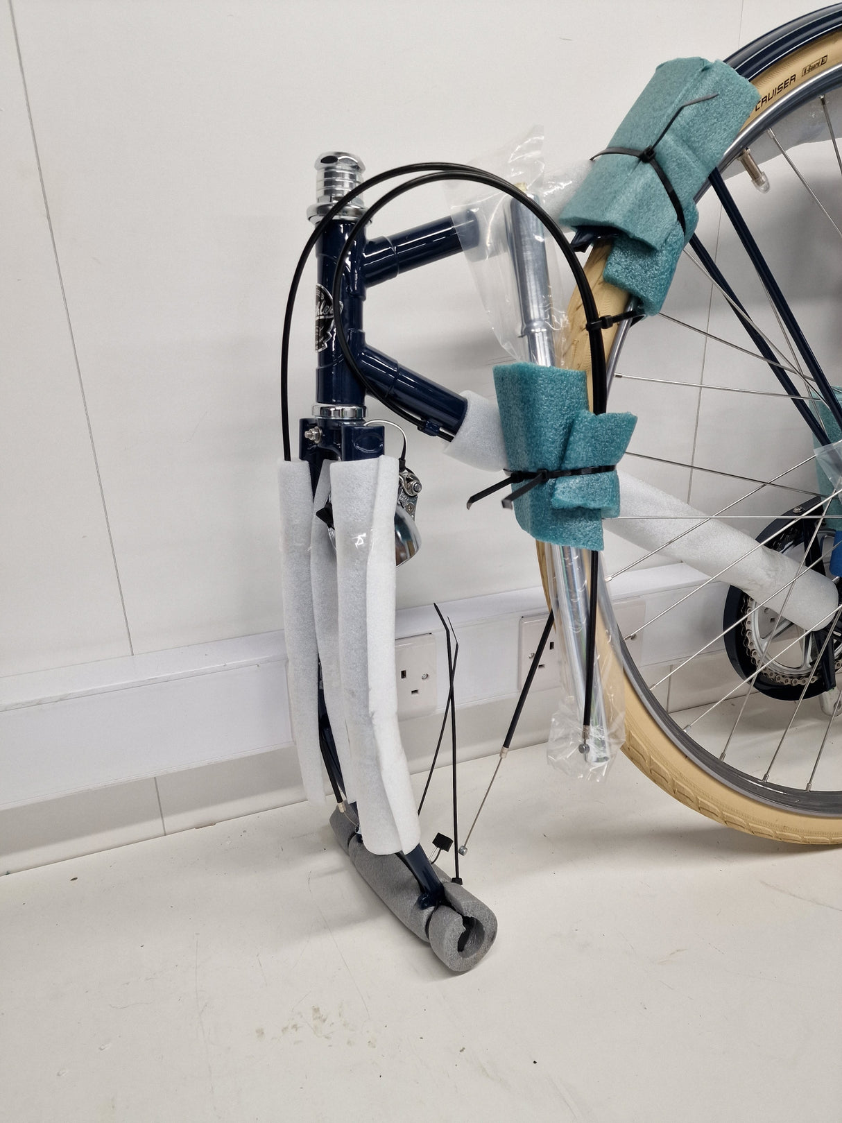 Pashley Briton Mens 5-Speed Classic City/Commuter Bike - Oxford Blue - 20.5"