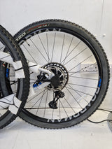 Boardman MHT 8.8 Hardtail 11-Gears Dic Brake Mountain Bike - Small - Silver 