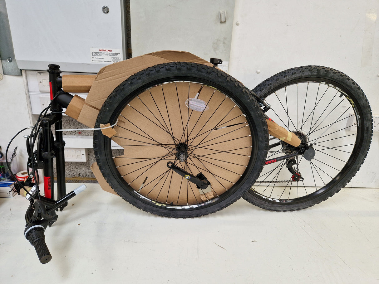 Falcon Maverick Mountain 26" Bike 18 Speed Front Suspension Red/Black Large