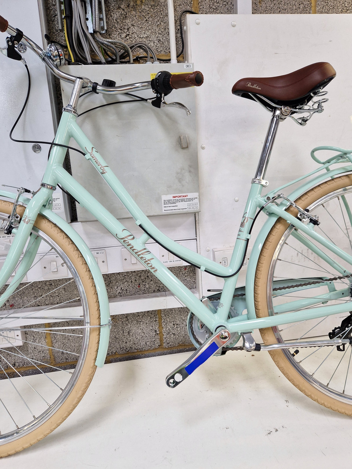 Pendleton Somerby Women's 7-Speed V-Brake 700c Wheel Hybrid Bike Mint Small