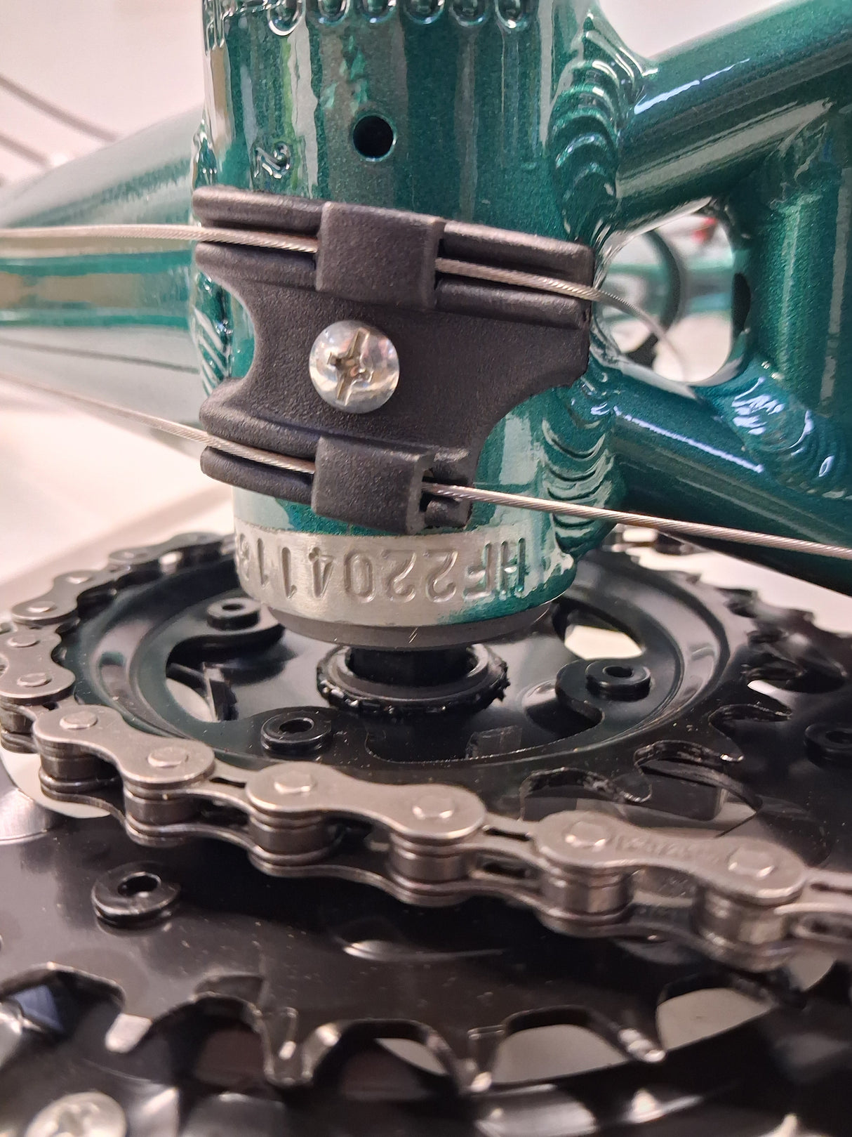 Apollo Cosmo Womens 18-Speed V-Brakes Hybrid Bike - Medium - Metallic Aqua