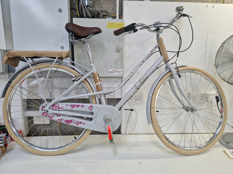 Pendleton Dalby V-Brake 700c Women's Hybrid Bike - Cherry Blossom - Small