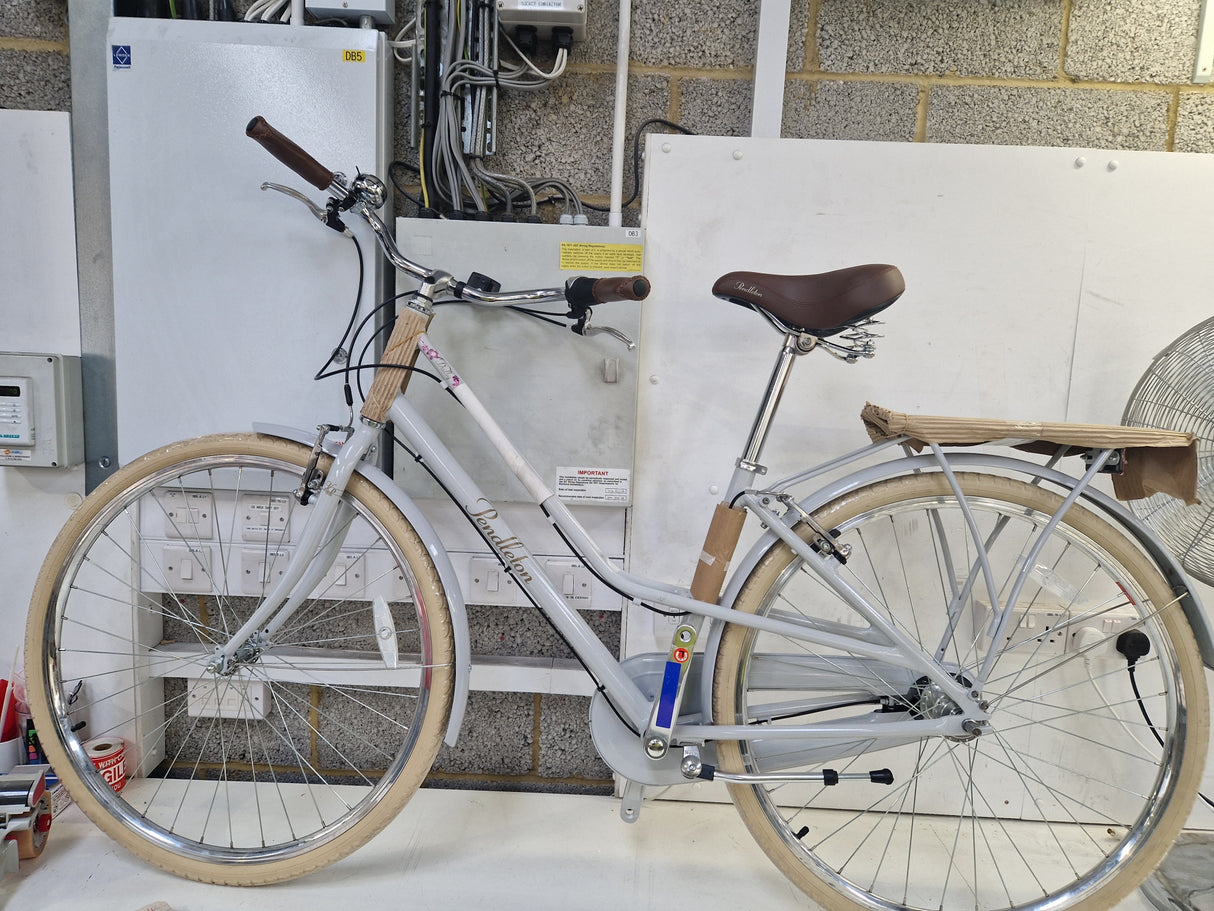 Pendleton Dalby V-Brake 700c Women's Hybrid Bike - Cherry Blossom - Small