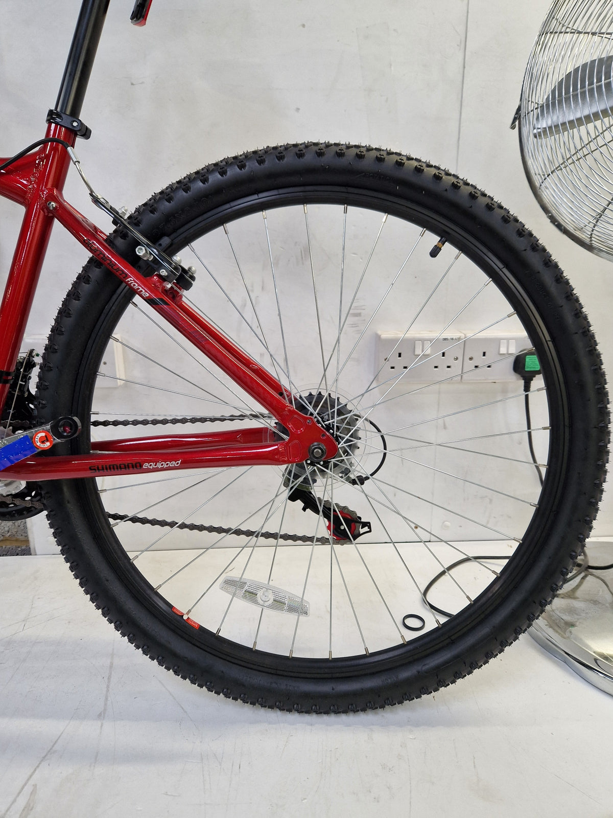 Apollo Phaze 2024 Men's 27.5in Hardtail Mountain Bike - 17in Medium - Red