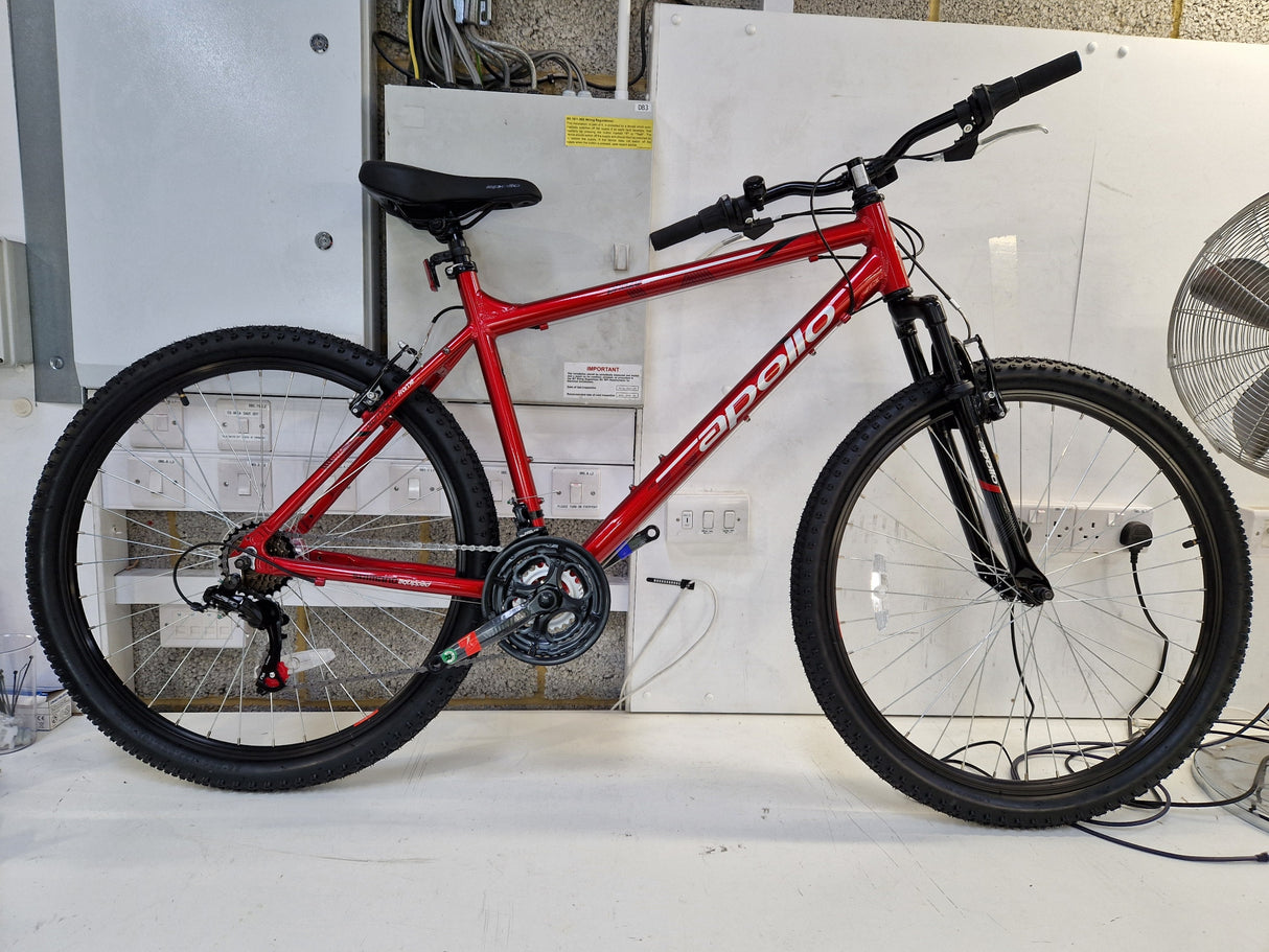 Apollo Phaze 18-Speed Men's Mountain Bike 27.5" Wheels - Large 20" Red