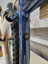 Apollo Phaze Men's Mountain Bike 18-Speed 27.5" Wheel - Medium 17" - Blue