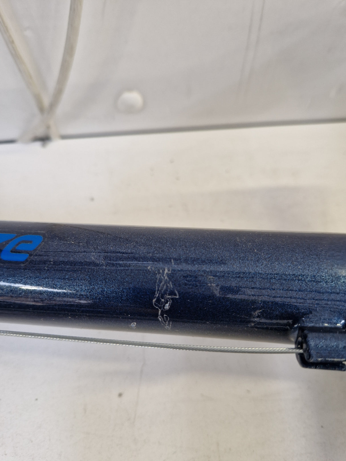 Apollo Phaze 18-Speed 27.5" Wheel Men's Mountain Bike - Medium 17" - Blue