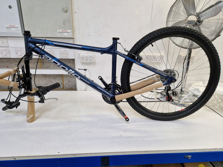 Apollo Phaze 18-Speed 27.5" Wheel Men's Mountain Bike - Medium 17" - Blue