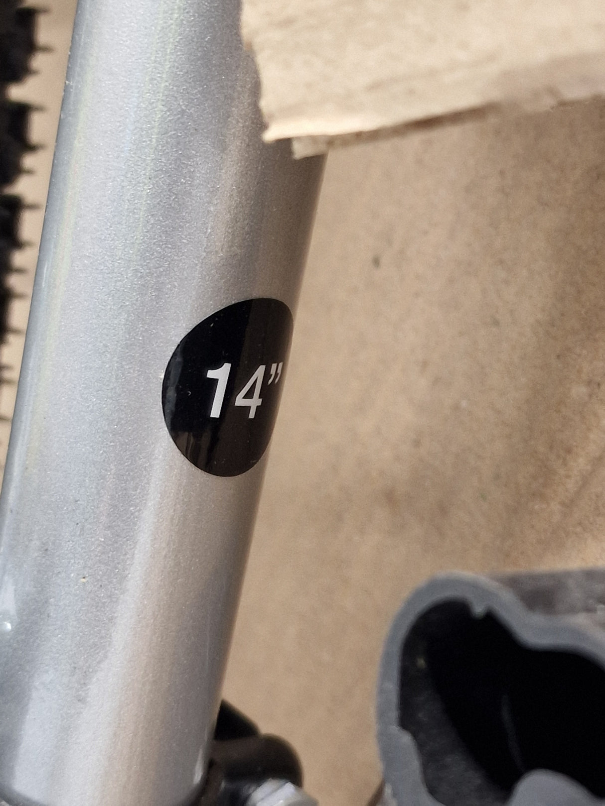 Apollo Twilight 18-Speed V-Brakes Womens Mountain Bike - Silver - Small