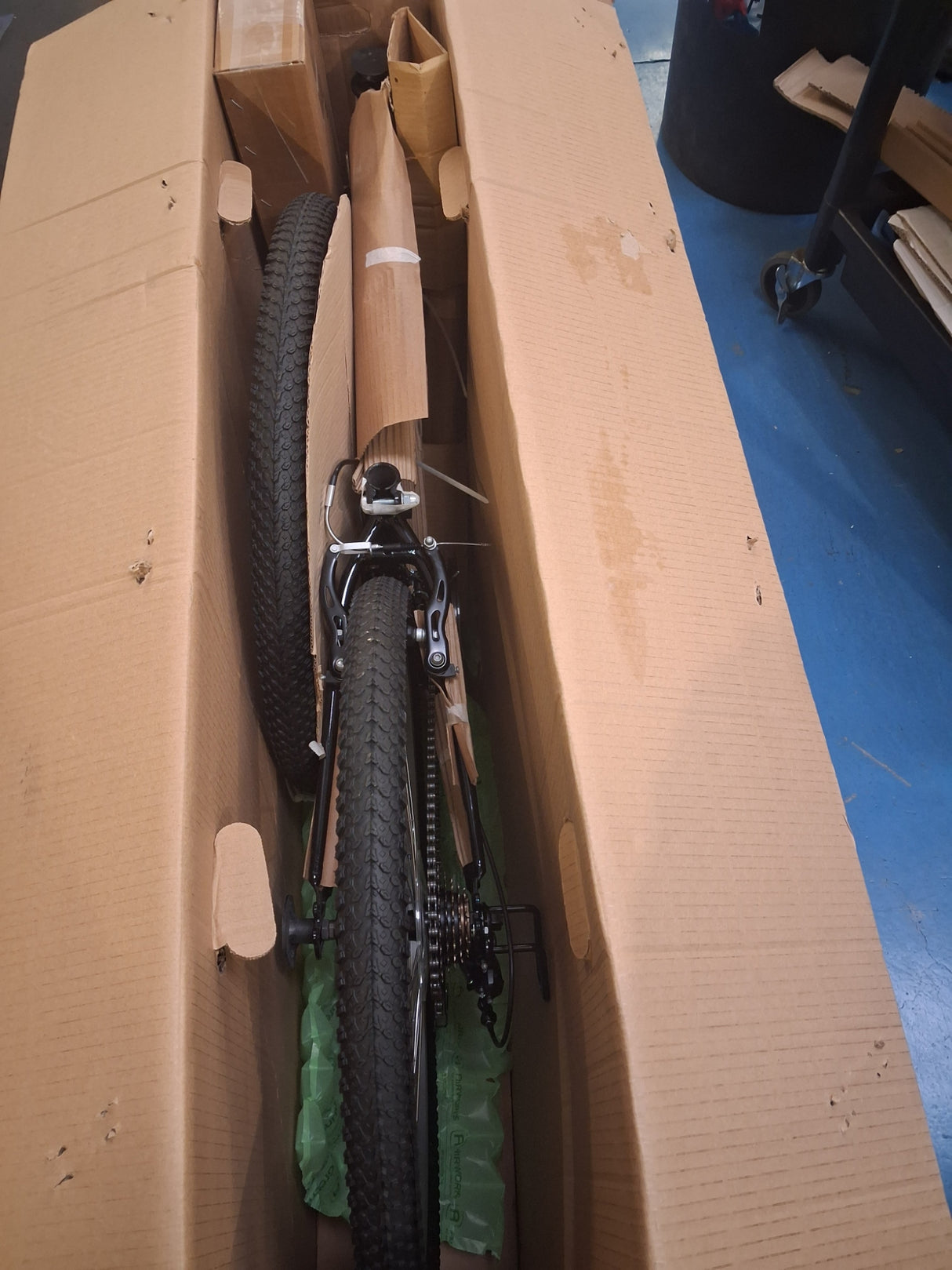 Apollo Vortice Junior 8-12 Years 24'' Wheel Hybrid Bike  - Black/Turquoise