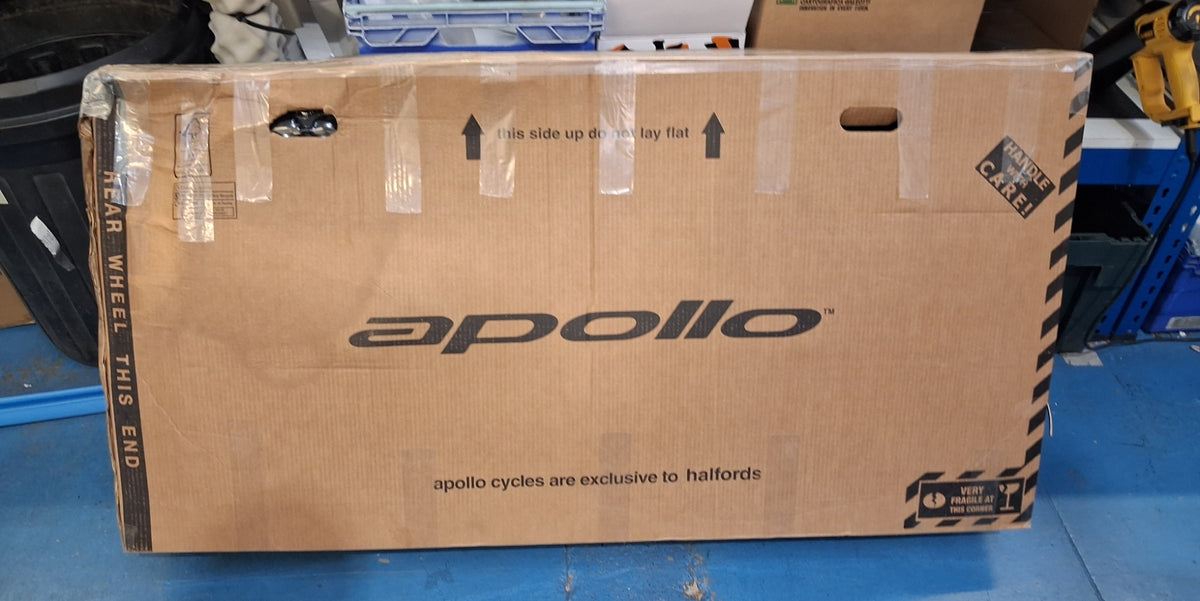 Apollo Twilight 18-Speed V-Brakes Women's Mountain Bike - Small - Silver 
