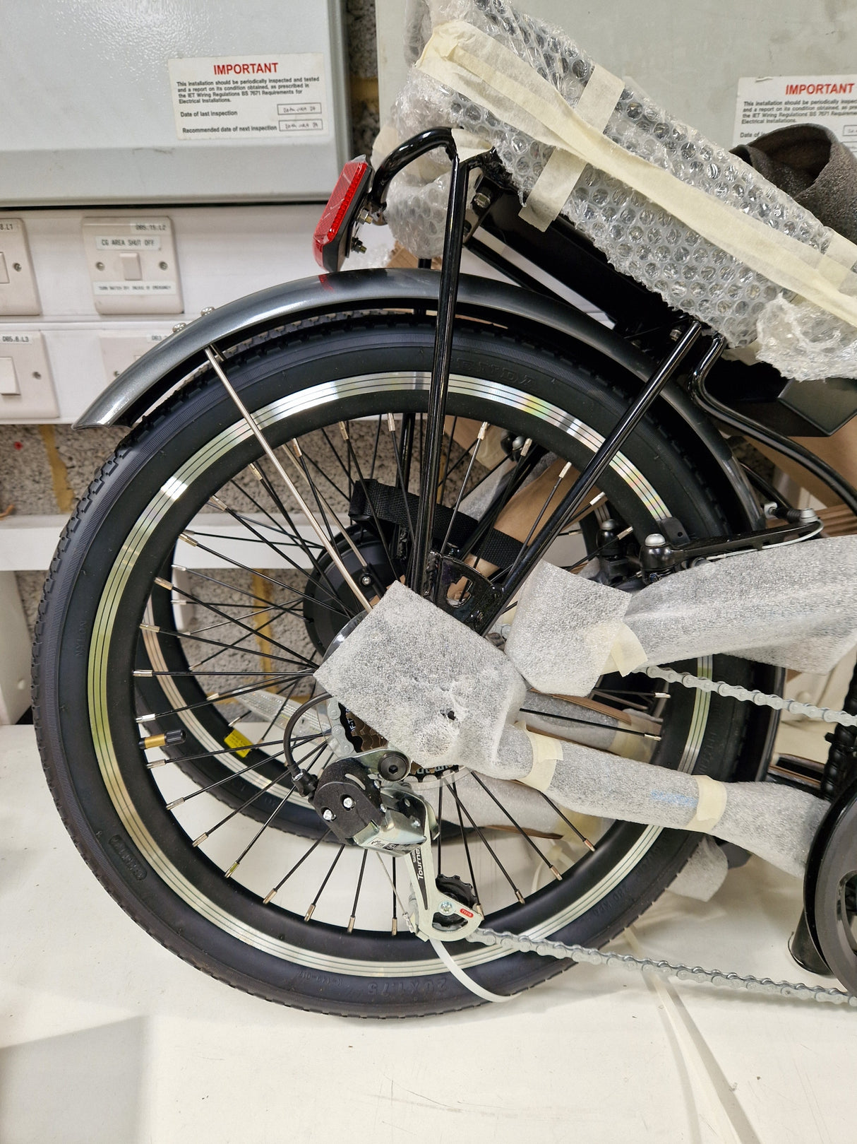 Apollo Transport 20" Wheel V Brake 6 Speed Folding Electric Bike Alloy Grey