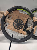 Carrera Vengeance Mens 16-Speed Disc Brake Mountain Bike - Green - Small