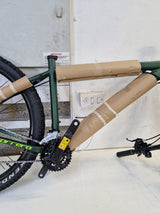 Carrera Vengeance Men's 16 Speed Medium 18'' Alloy Mountain Bike - Green