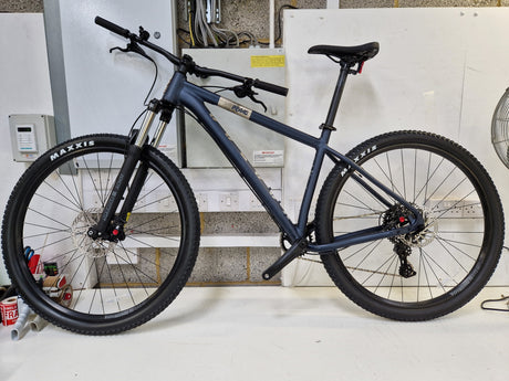 Voodoo Braag Men's Front Suspension 9-Speed Mountain Bike - Size 18 - Grey