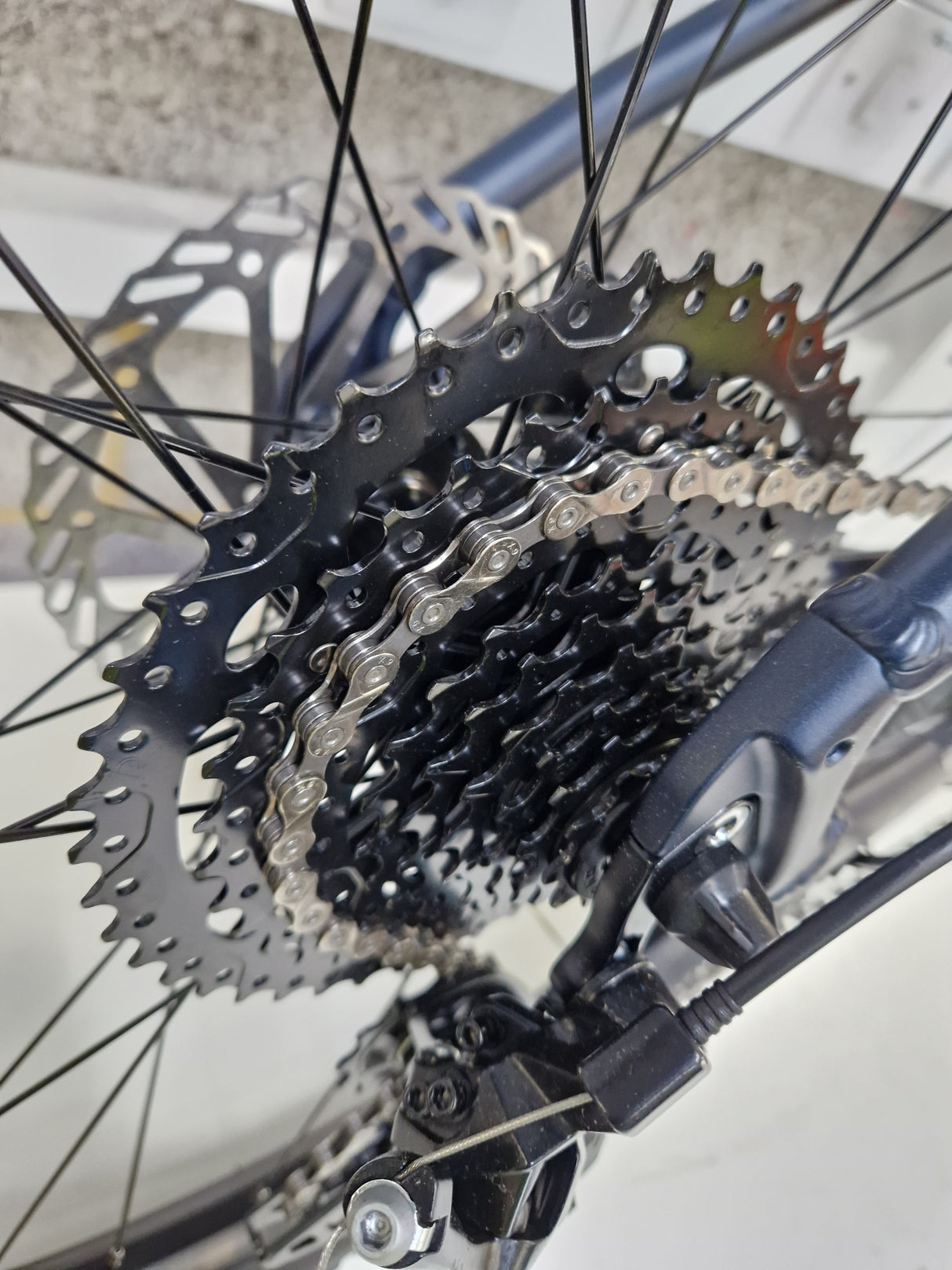 Voodoo Braag Men's Front Suspension 9-Speed Mountain Bike - Size 18 - Grey