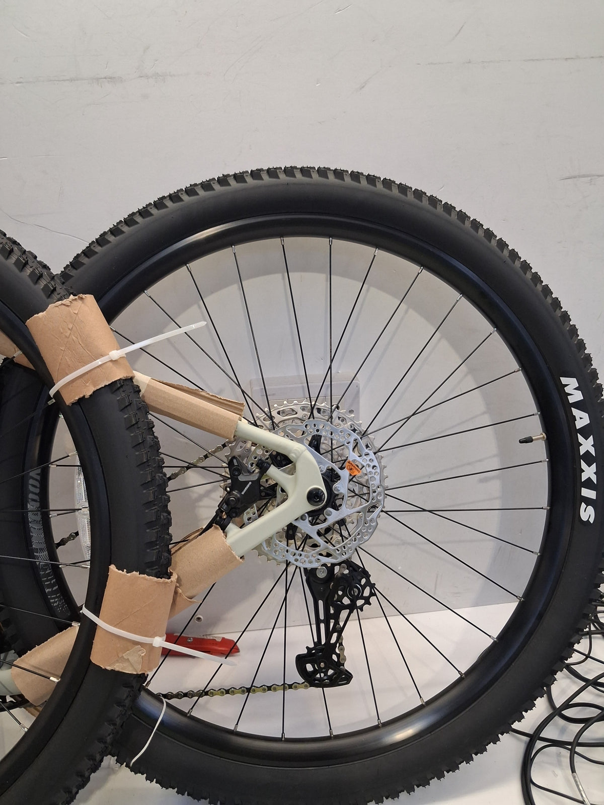 Voodoo Bizango Pro Unisex 12-Speed 29 Wheel Disc Brake Mountain Bike - XL