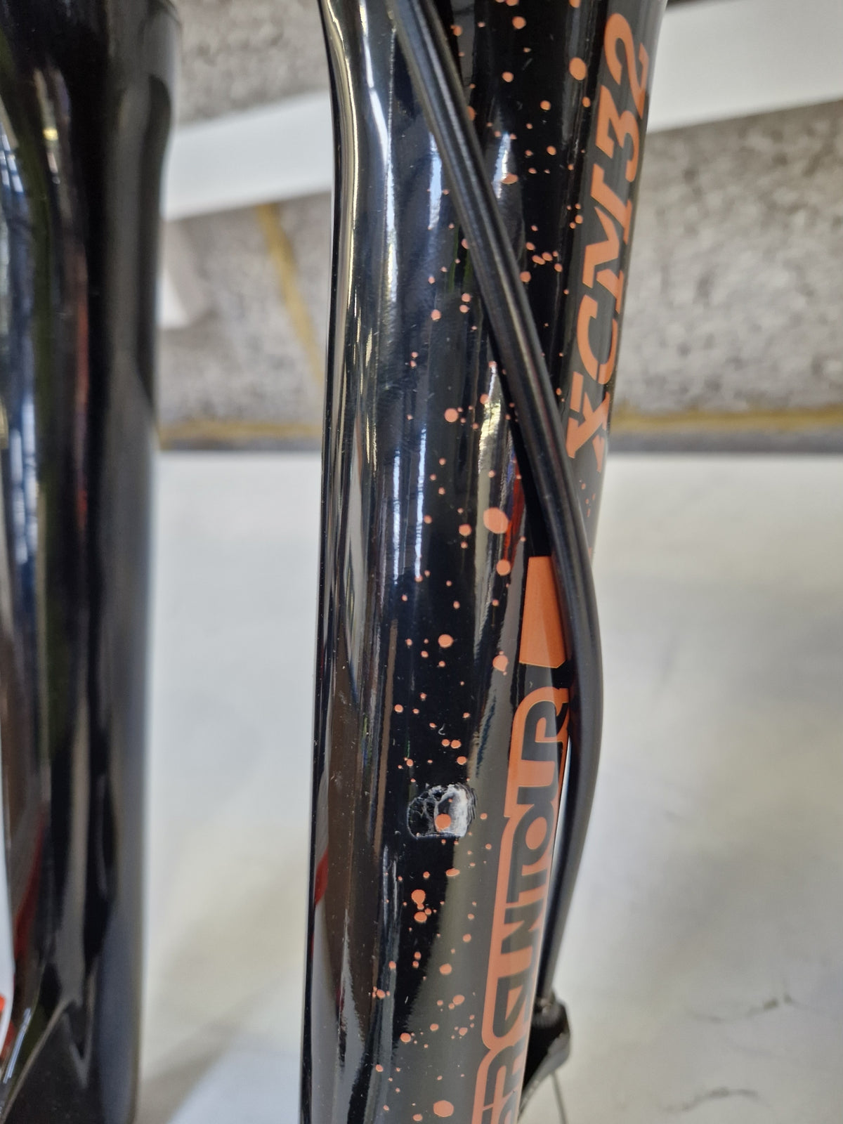 Carrera Vengeance Men's Limited Edition Mountain Bike - Medium - Black/Gold