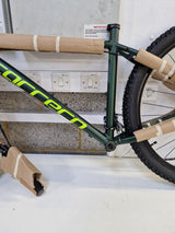 Carrera Vengeance Men's 16 Speed Medium 18'' Alloy Mountain Bike - Green