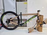 Carrera Vengeance Men's 16 Speed Medium 18'' Alloy Mountain Bike - Green