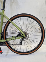 Voodoo Limba 27.5in-Wheel 16-Speed Unisex Adventure Bike Medium Olive/Green