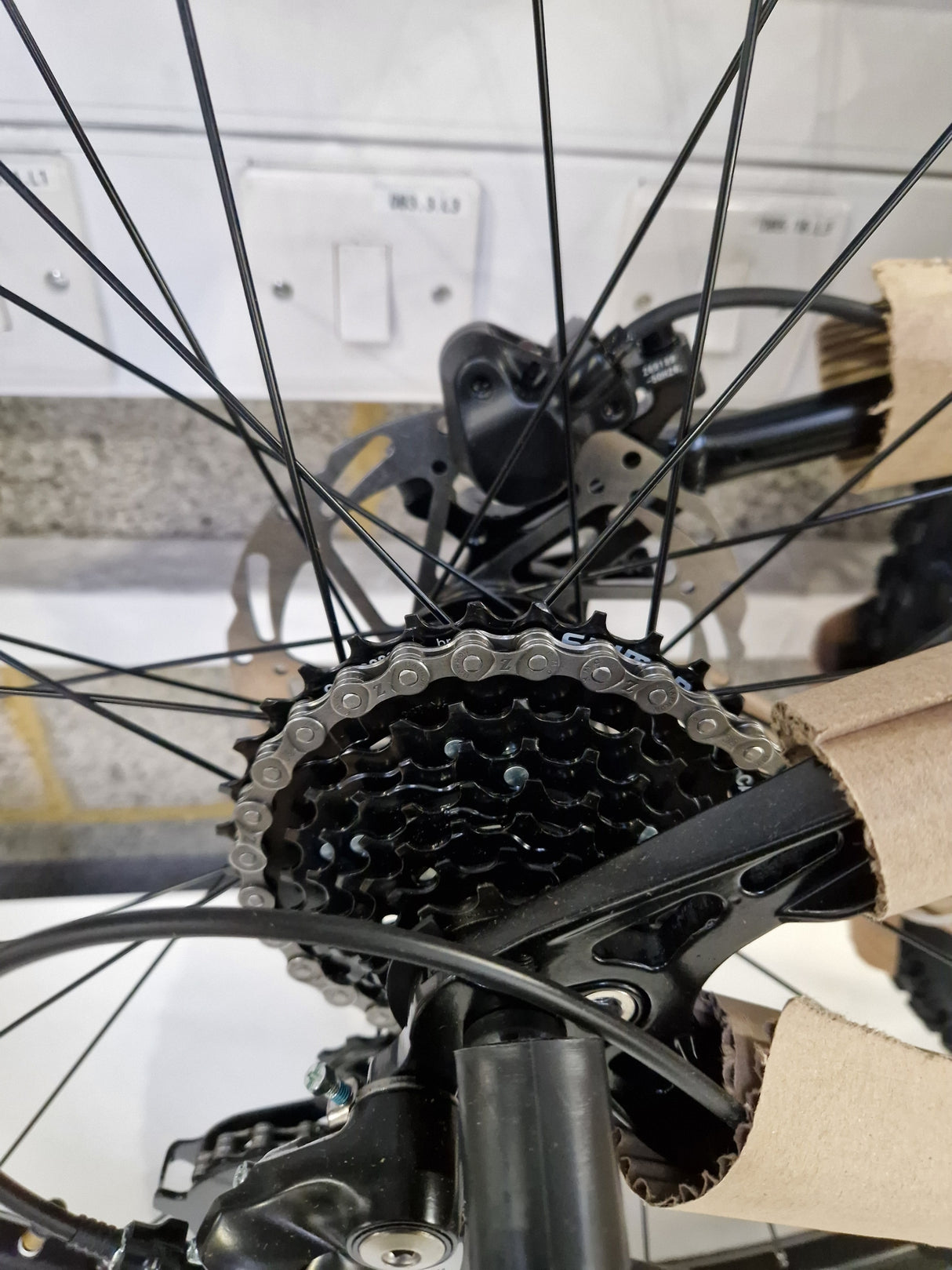 Carrera Hellcat 29in Wheel Disc Brake Men's Mountain Bike - Medium - Black