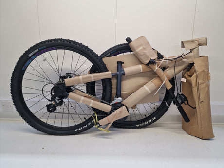 Carrera Vengeance 16-Gears Womens Small 14'' Alloy Frame Mountain Bike Grey