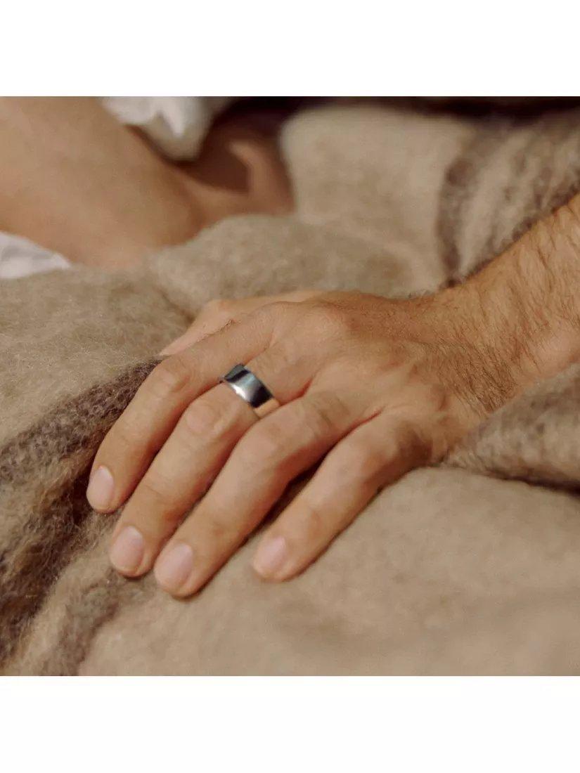 Oura Ring 4 Health & Fitness Tracker Android and IOS Smart Ring - Silver - 6