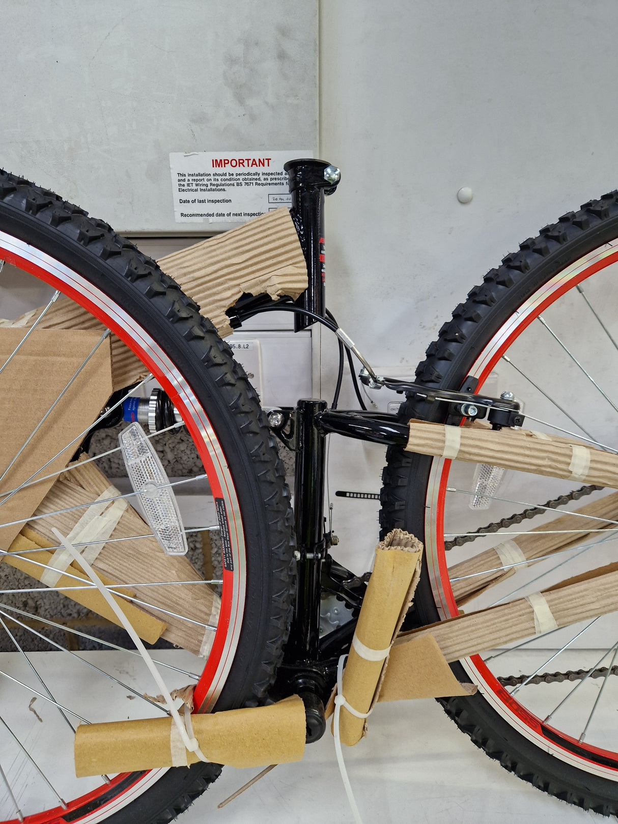 Boss Venom Dual Suspension Mountain Bike 26" Wheels - 18" Frame - Black/Red