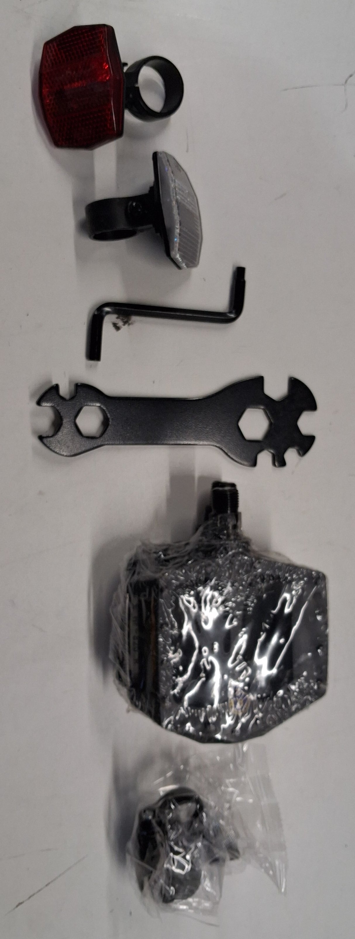 Boss Venom Womens 21-Speed Mountain Bike - Black/Purple - 18'' Medium Frame